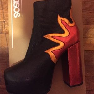 SPARKLE FLAME boots!